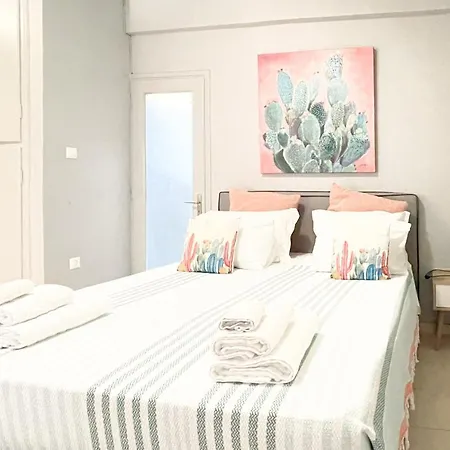 Apartment Grace And Charm: Comfy Studio In Koukaki, *