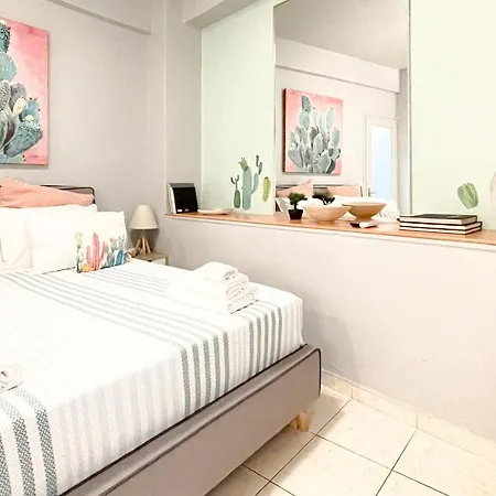 Grace And Charm: Comfy Studio In Koukaki, *